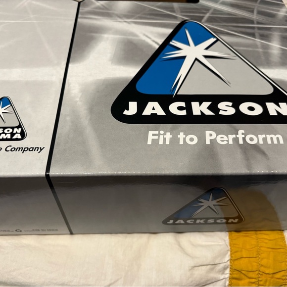 JACKSON 200 Girls’ White Skates with Pink Guards - Picture 6 of 11